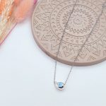 Λεπτό κολιέ με σταγόνα μάτι