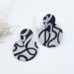 Σκουλαρίκια πηλού γκρι , μαύρο