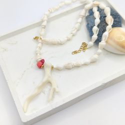 Κολιέ με κοχύλια και κοράλλι