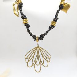 Κολιέ με κορδόνι και στοιχεία ατσάλι - Image 2