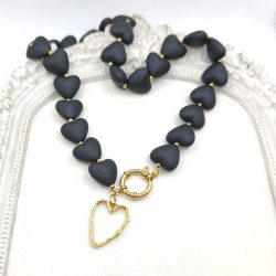 Κολιέ ατσάλι με μαύρες καρδιές