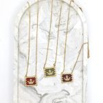 Κολιέ ατσάλι με κορώνα miyuki σε τρία χρώματα