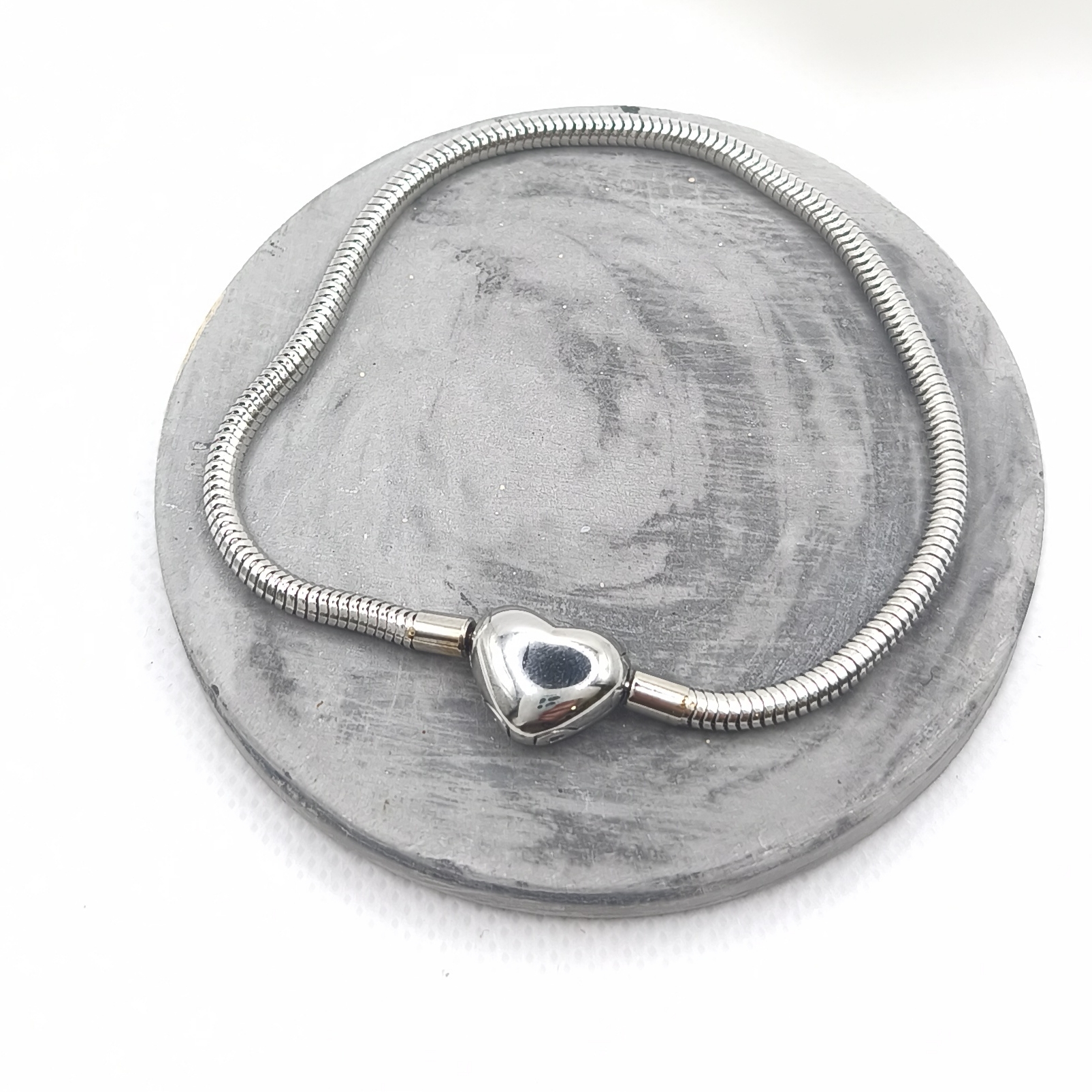 IMG_20251027_145730 Βραχιόλι ατσάλι με ασφάλεια καρδιά για charms 20 εκατοστά - Image 1