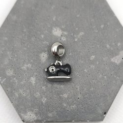 Κρεμαστό charm ατσάλι ραπτομηχανή