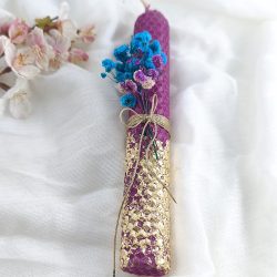 Λαμπάδα μελισοκέρι με φύλλο χρυσού και αποξηραμένα λουλούδια. - Image 2