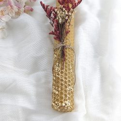 Λαμπάδα μελισοκέρι με φύλλο χρυσού και αποξηραμένα λουλούδια. - Image 2