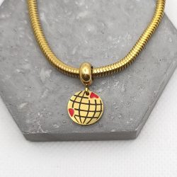 Κρεμαστό charm ατσάλι υδρόγειος σε χρυσό - Image 2