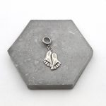 Κρεμαστό charm ατσάλι πατούσες