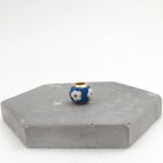 Charm χάντρα ατσάλι μπλε με λουλούδια